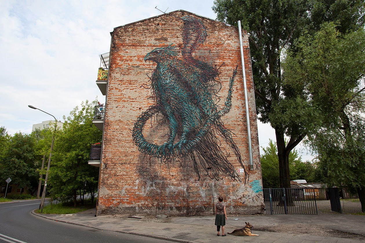 DALeast is currently in Poland where he just finished working on this new street piece somewhere on the streets of Warsaw.