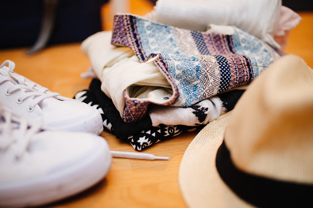 DIY Life Hacks: How to Transform Simple Outfits into the Trendy Ones DIY Life Hacks: How to Transform Simple Outfits into the Trendy Ones