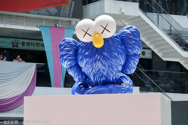 台中大里|台中軟體園區Dali Art藝術廣場|2019 KAWS BFF雕塑7/15-9/15 台中大里|台中軟體園區Dali Art藝術廣場|2019 KAWS BFF雕塑7/15-9/15