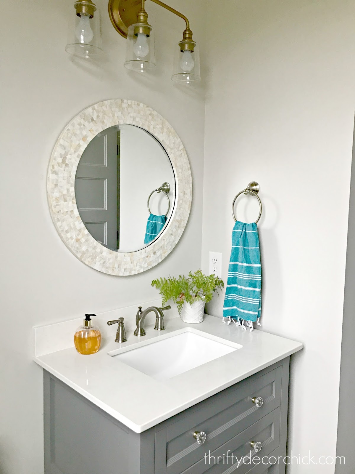 The "before" powder room tour Thrifty Decor Chick Thrifty DIY