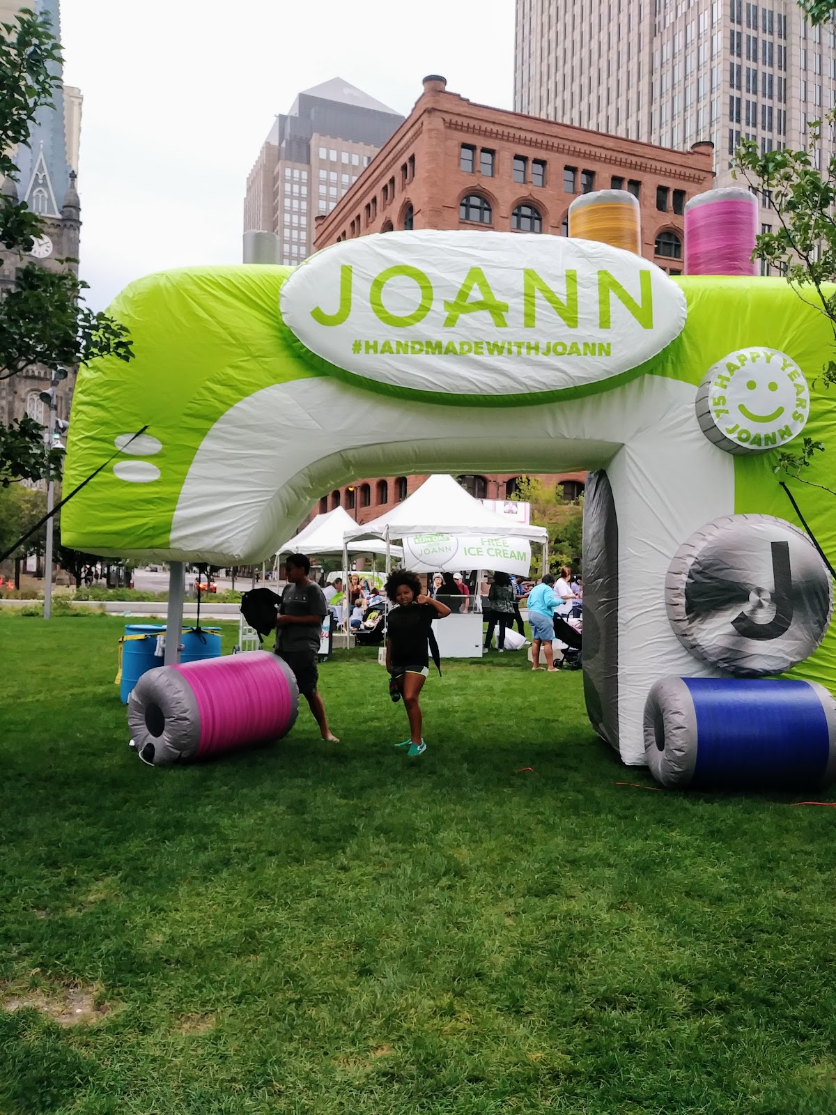 Joann Fabrics and Amber Making It on Public Square iNeed a Playdate