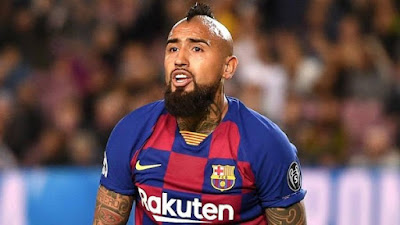 خلاف كبير بين فيدال وإرادة نادي برشلونة فالفيردي يعاند جماهير برشلونة بخصوص فيدال