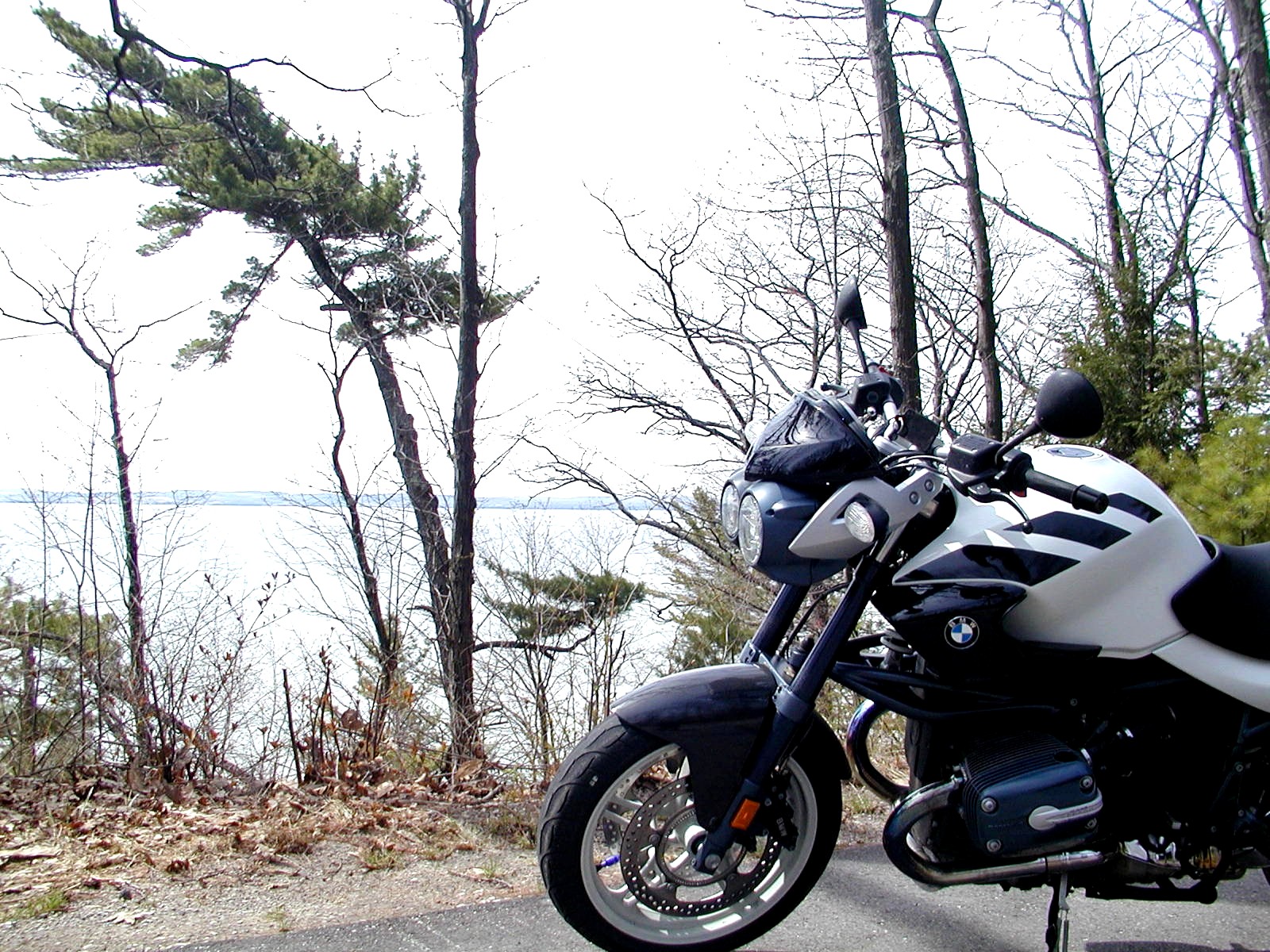 BMW Motorcycles of Grand Rapids - A Review: Great Bikes: Poor Service