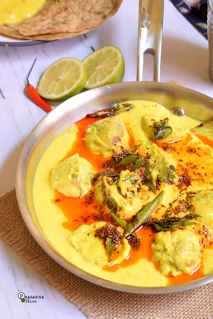 Spinach Pakora Punjabi Kadhi