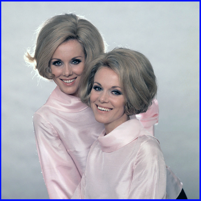 Magic Mac Smile Kessler Twins