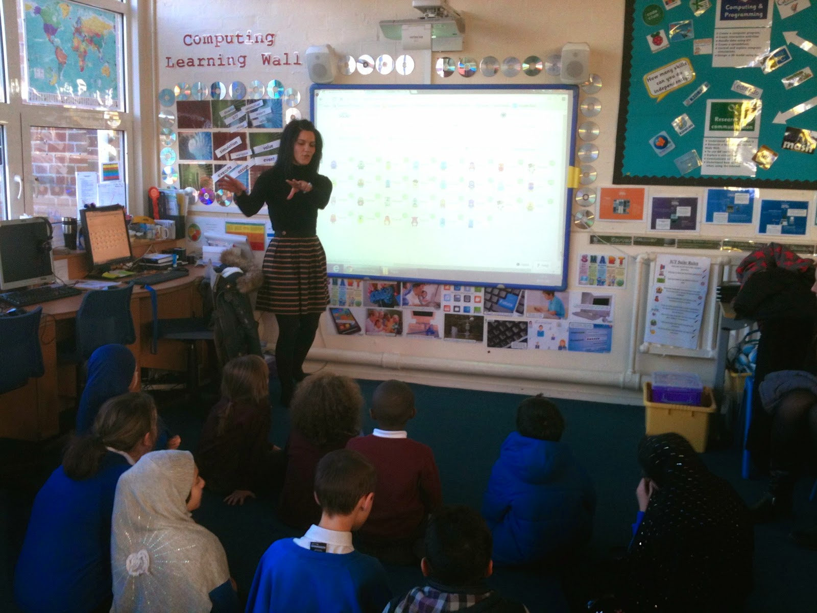 Chilcote Primary School Year 2 Young Researchers visit Professor Gary