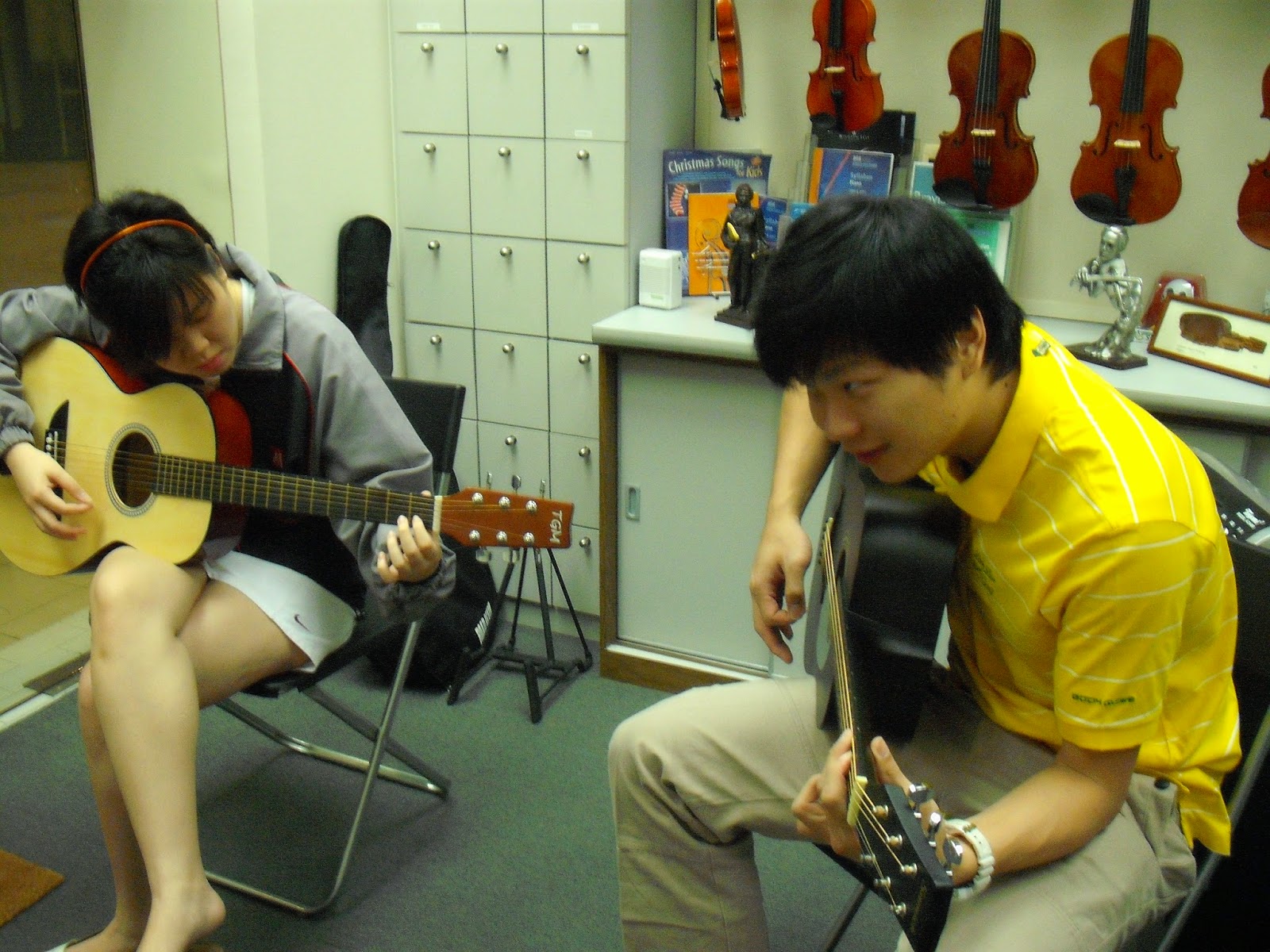 Guitar and Ukulele lessons Singapore, Bedok Our Rates Private Guitar