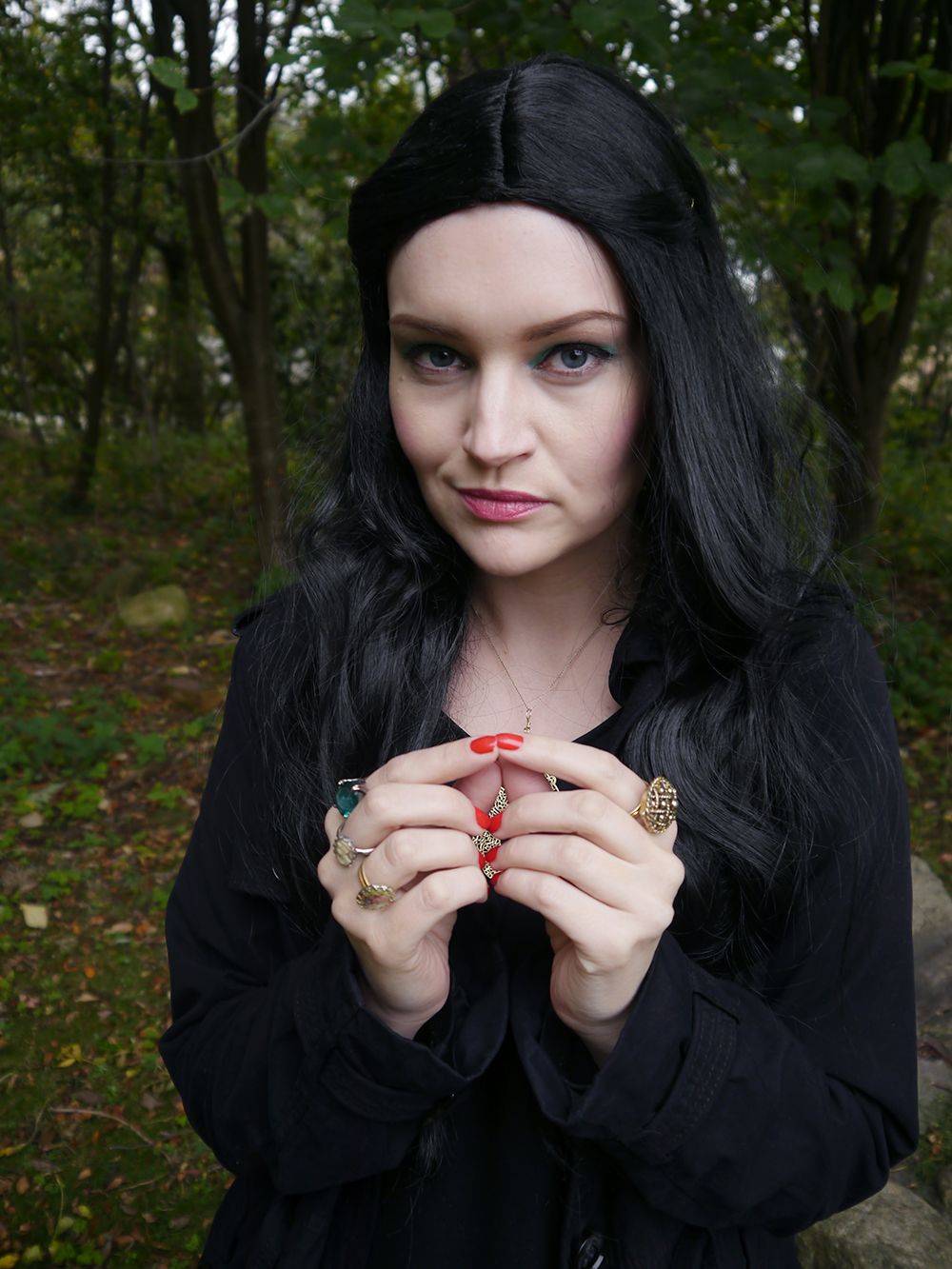 The Love Witch easy Halloween costume by blogger Wardrobe Conversations Blogger Kimberly from Wardrobe Conversations dressed in witch Halloween costume as The Love Witch with layered jewellery