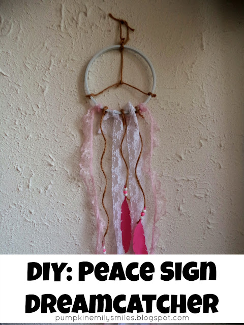 DIY: Peace Sign Dreamcatcher