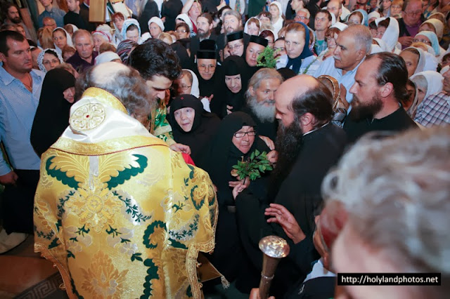 Η εορτή της Υψώσεως του Τιμίου Σταυρού στα Ιεροσόλυμα (φωτογραφίες)