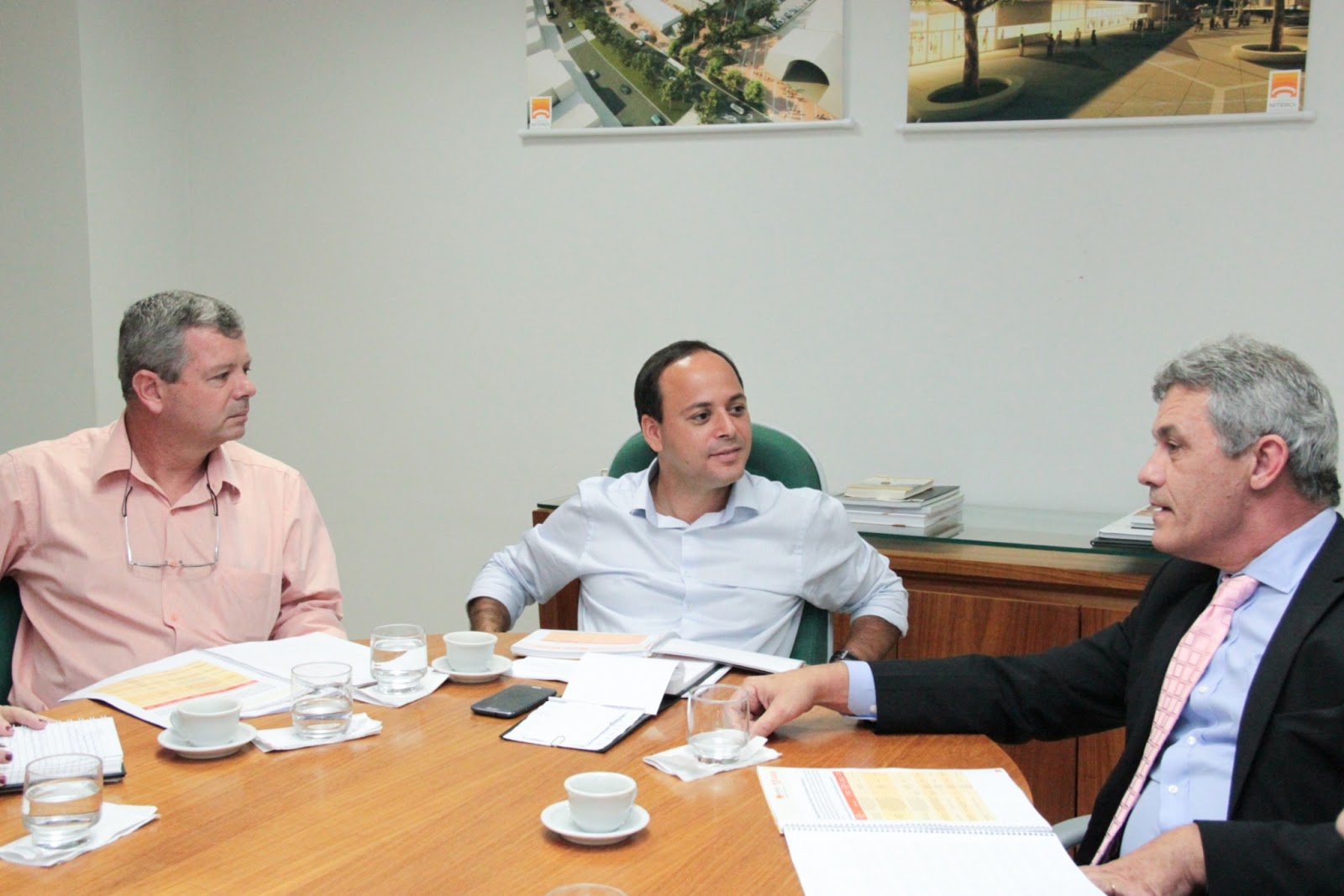 EI Entretenimento e Informação: Maio 2013