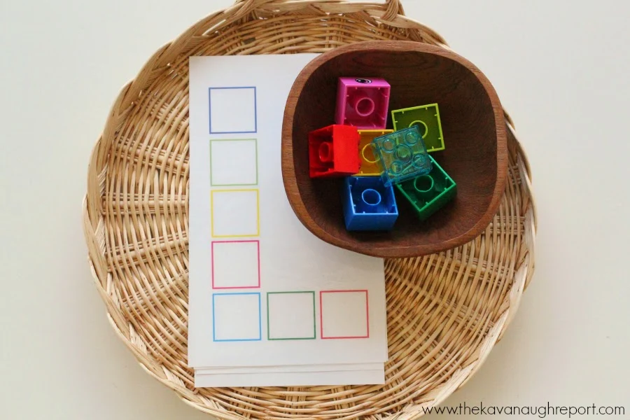Letter L tot school activities for preschoolers and toddlers. These fun trays are easy ways to build vocabulary and work on letter and sound recognition.