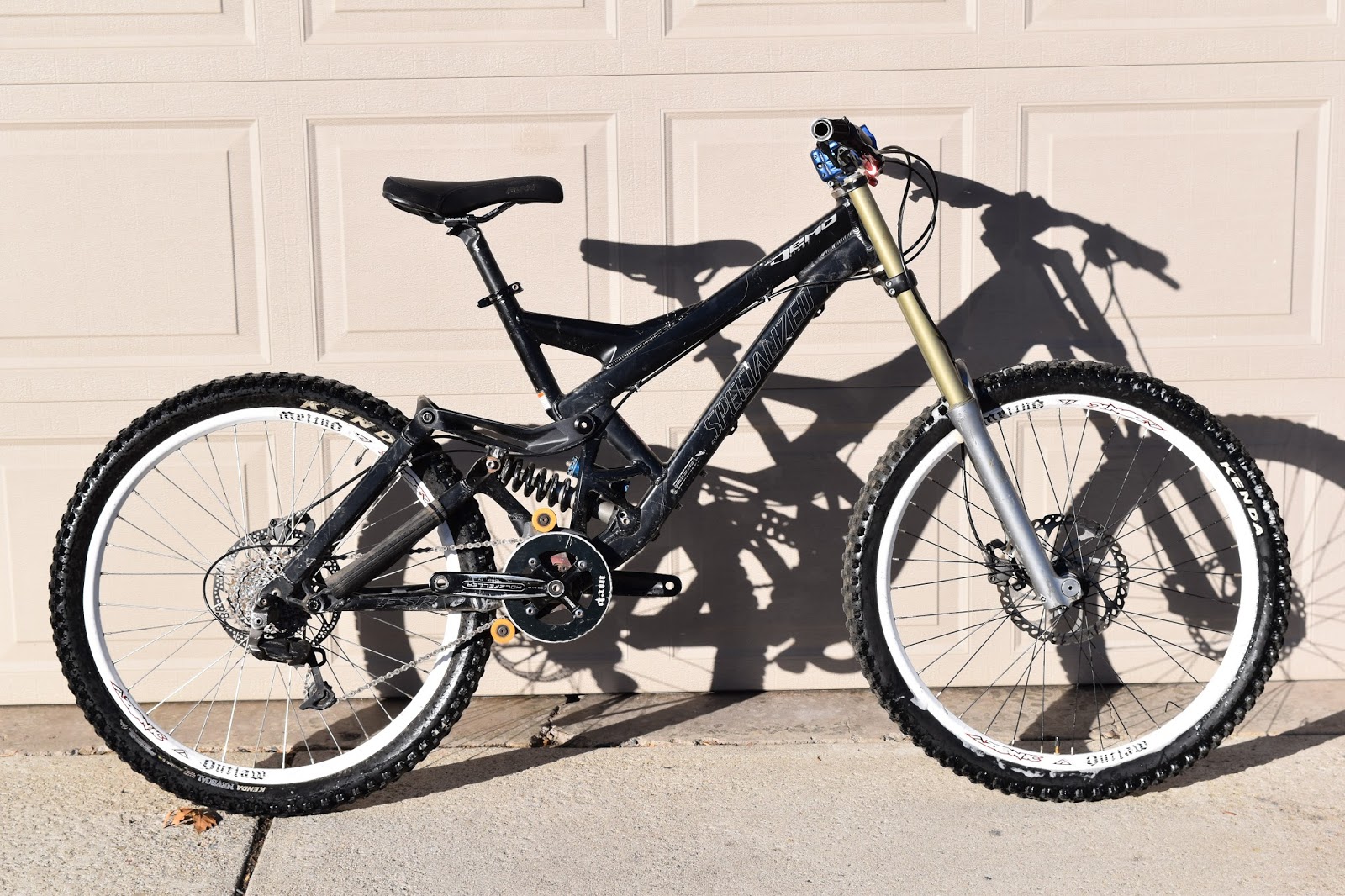 specialized demo 2006