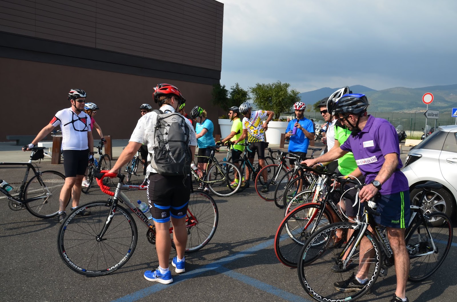 cycling from florence to rome italy veloce carbon road bike rental