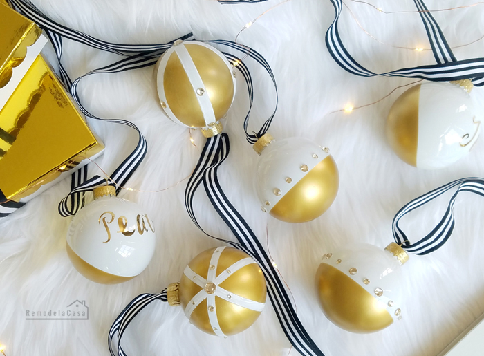 Gold Dipped Christmas Ornaments Remodelando la Casa