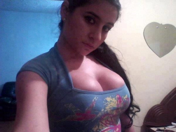 Pretty Cute Hot Beautiful Desi Western Emo Girls Pictures Facebook Dp S New Udated