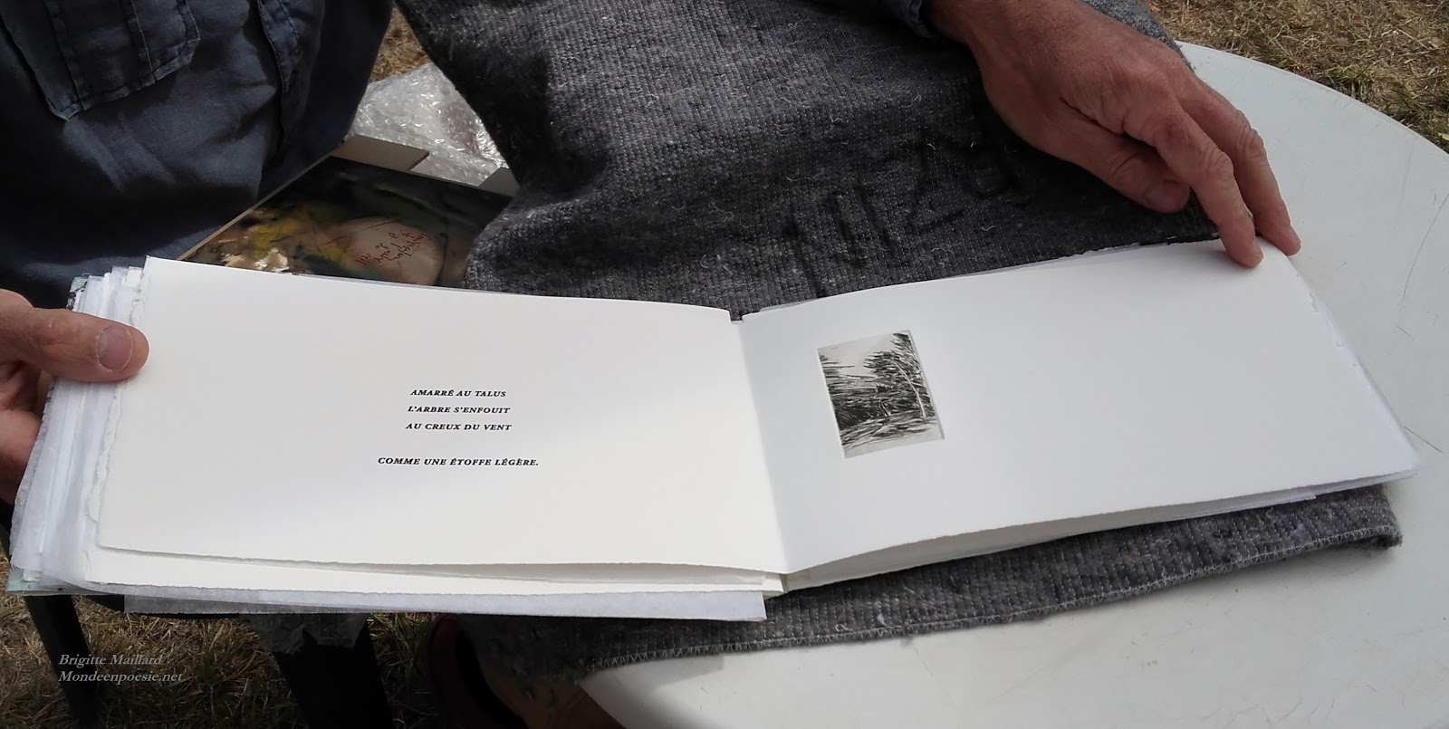 Read Download Conversation De Larbre Et Du Vent Isha Tamil