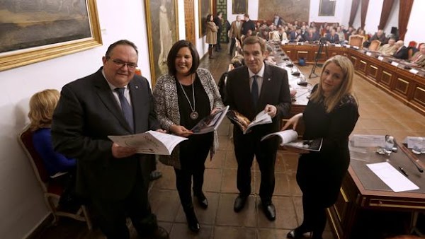 Sarai Herrera será la comisaria de la magna exposición de Nazarenos en la Mezquita-Catedral de Córdoba Sarai Herrera será la comisaria de la magna exposición de Nazarenos en la Mezquita-Catedral de Córdoba