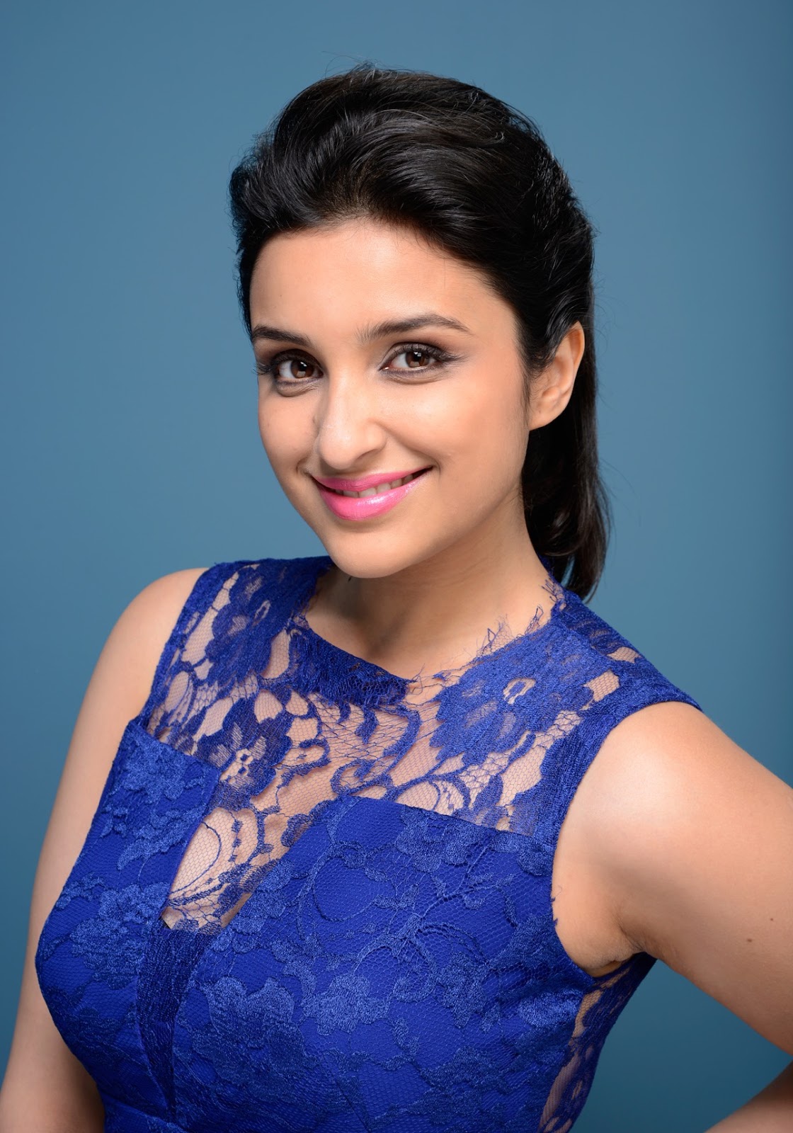 Parineeti Chopra With Ajay Devgan In Golmaal Again