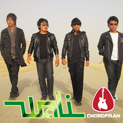 Lirik dan Chord Kunci Gitar Tetap Bertahan - Wali Lirik dan Chord Kunci Gitar Tetap Bertahan - Wali