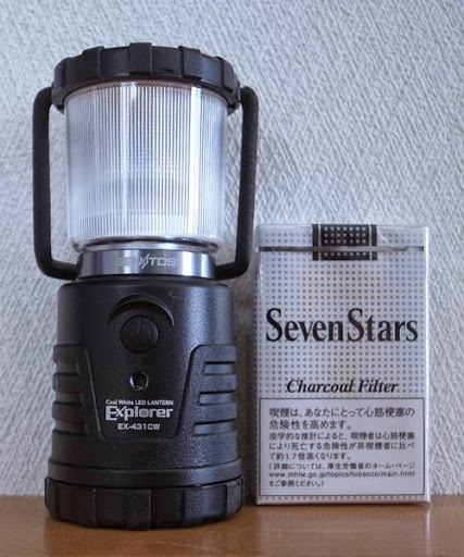 EX-431CWのボディサイズが何となく解って頂けると思います。 GENTOS Explorer LED LANTERN EX-431CWのボディサイズが何となく解って頂けると思います。