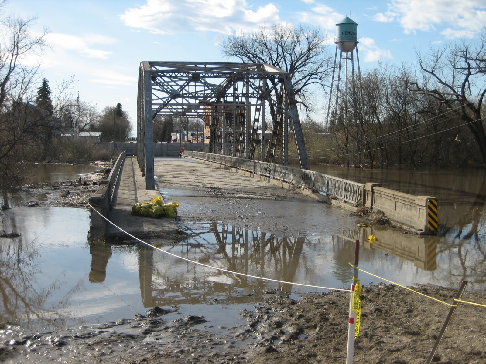 Pembina Flood '11 May 2011