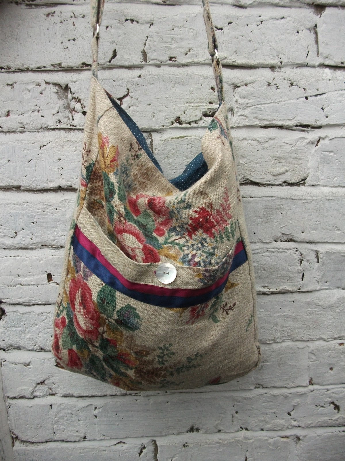 Oxfam Shop Whitworth Park: Vintage Fabric Bag