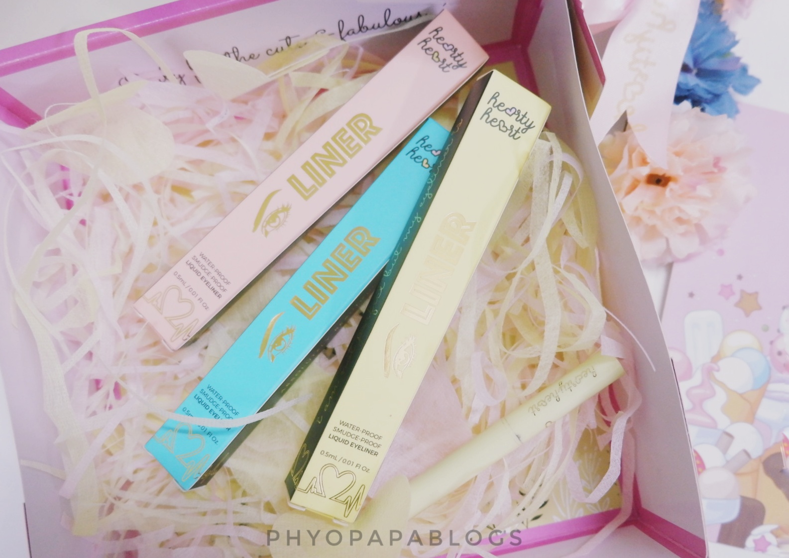 How to be Cute and Fun // Hearty Heart Eyeliner Review