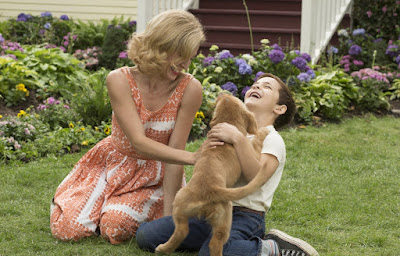Juliet Rylance and Bryce Gheisar in A Dog's Purpose (4)