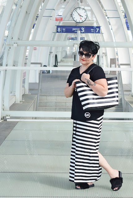 striped%2Bskirt%2B%25282%2529.JPG