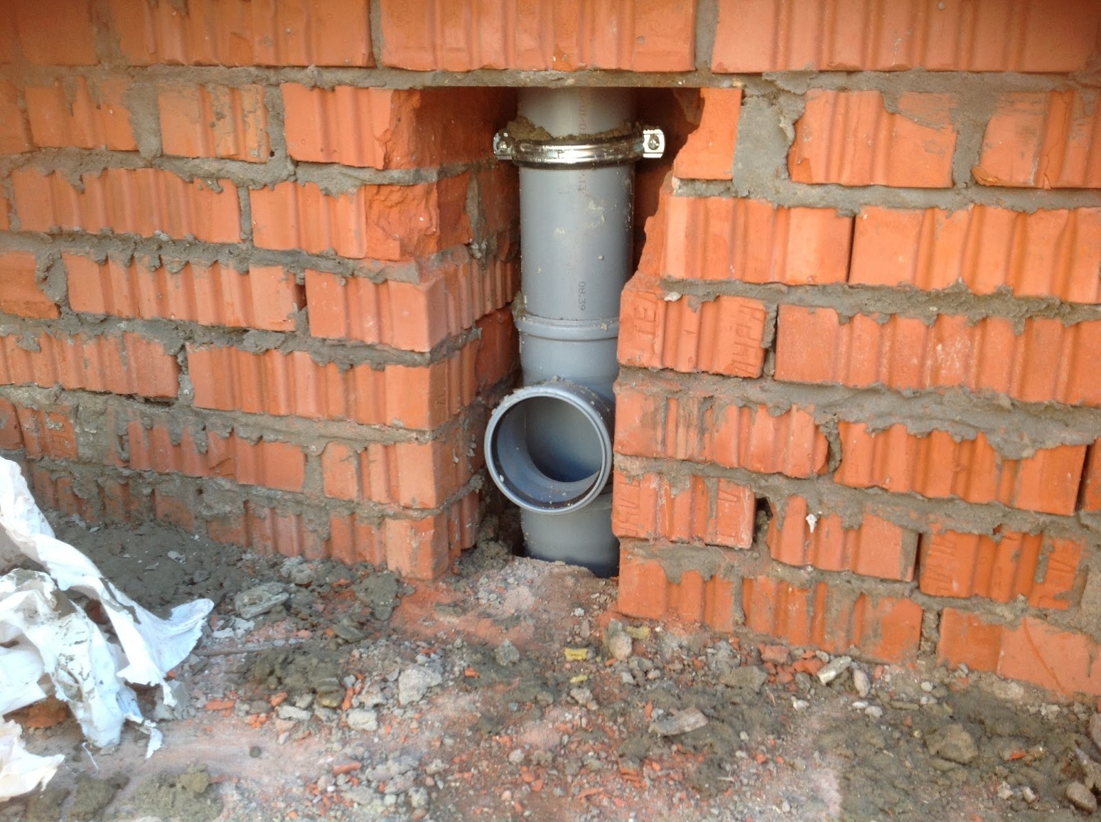 фановая труба 110 для канализации. канализационные трубы схема прокладки. схема подключения фановой трубы. фановая пвх канализационную трубу 110. фановых труб.