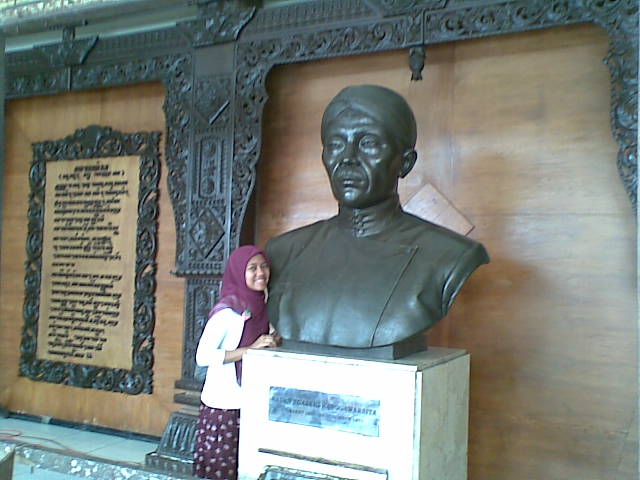 Dian's JalanJalan ke Museum Ronggowarsito