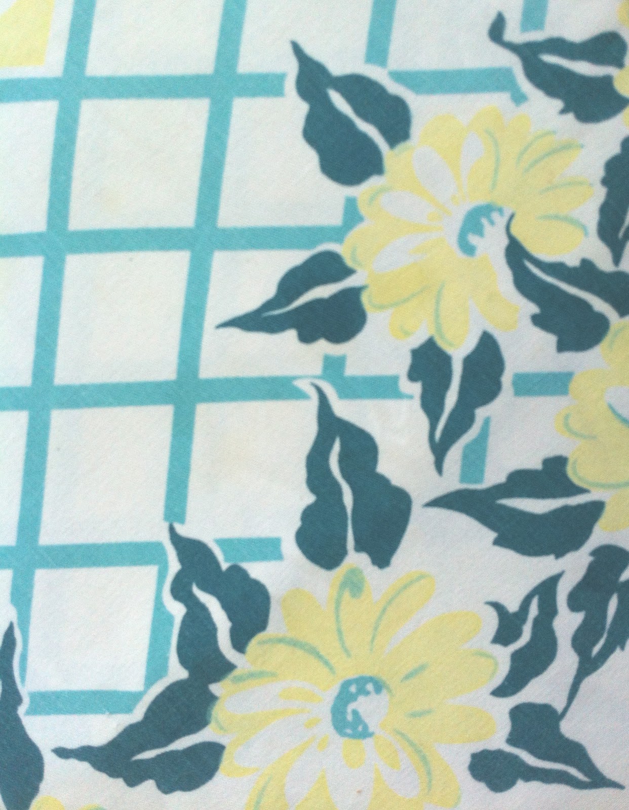 wacky tacky Collecting Vintage Tablecloths