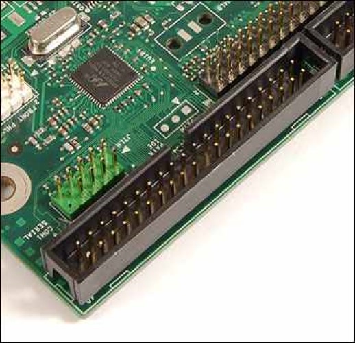 سلسلة الهارد ديسك (2) الفرق بين انواع الهارد IDE و SATA و SAS و SCSI و