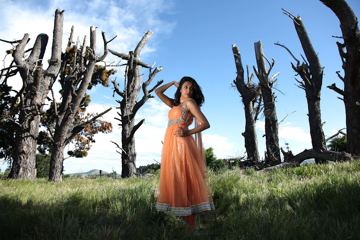 sarah jane dias spicy hq unseen pics