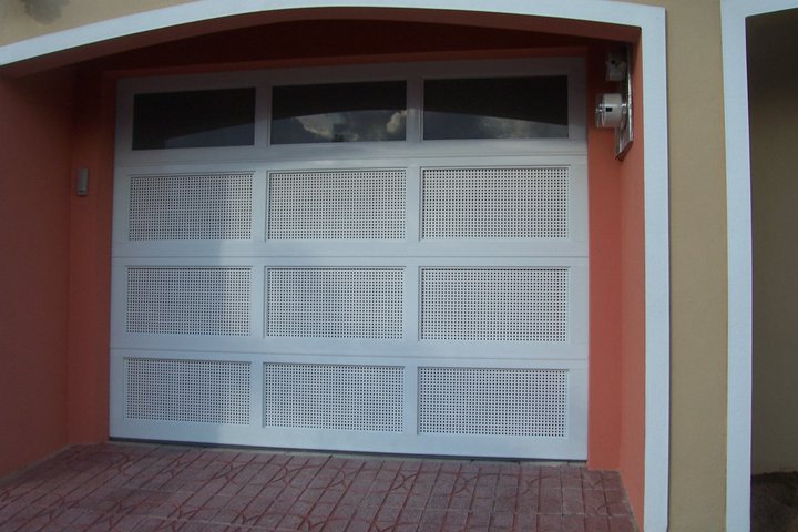 Diseño Tropical inc.: Puertas de Garage