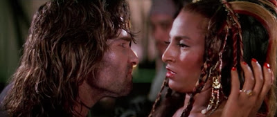 Kurt Russell and Pam Grier in Escape from LA