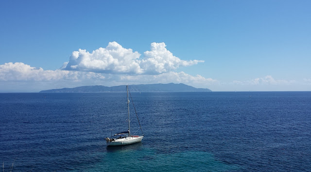 L'isola del Giglio vista dal mare