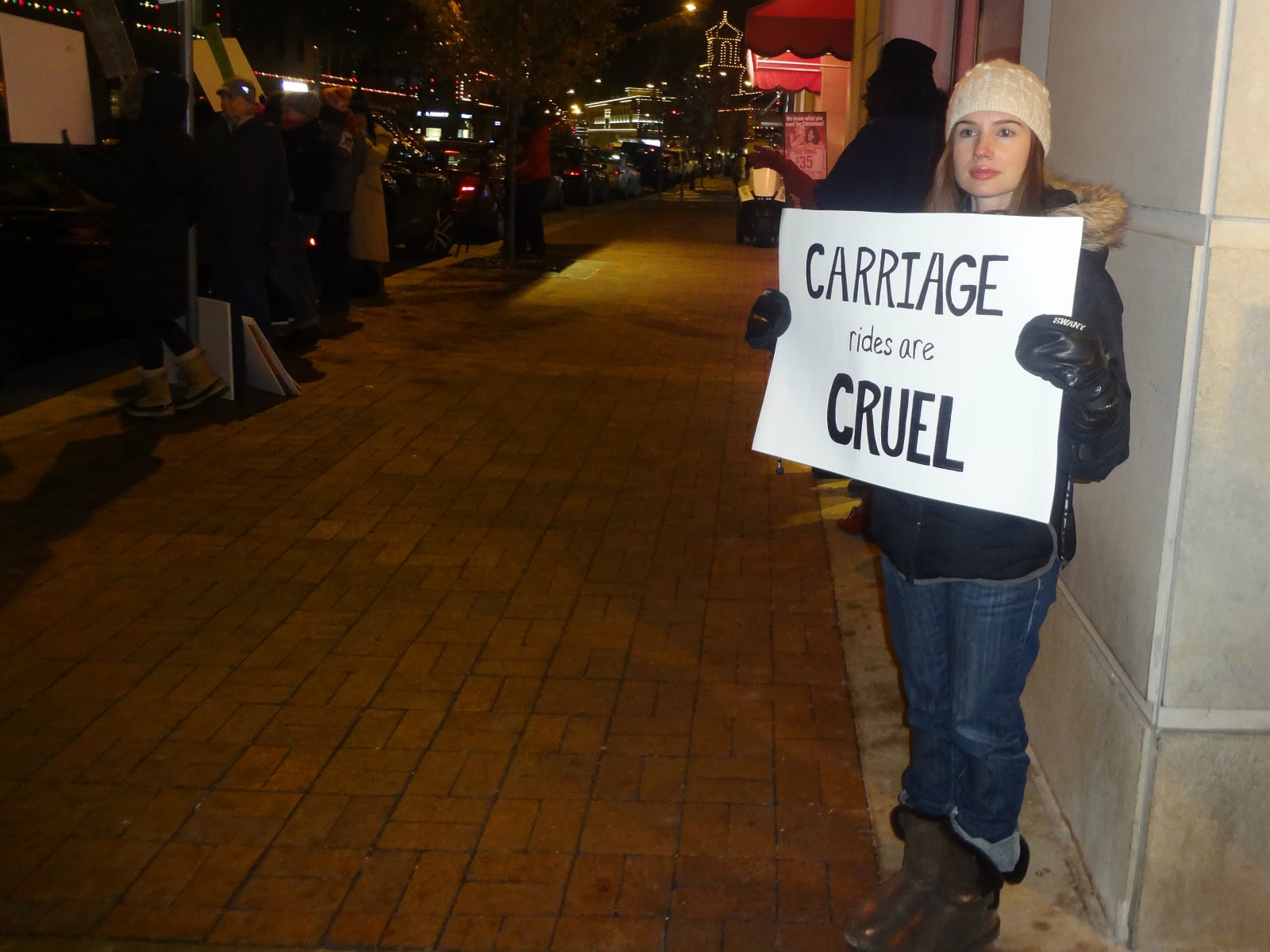 TKC MUST SEE!!! KANSAS CITY ANIMAL RIGHTS ACTIVISTS PROTEST ON THE PLAZA TONIGHT TOUT