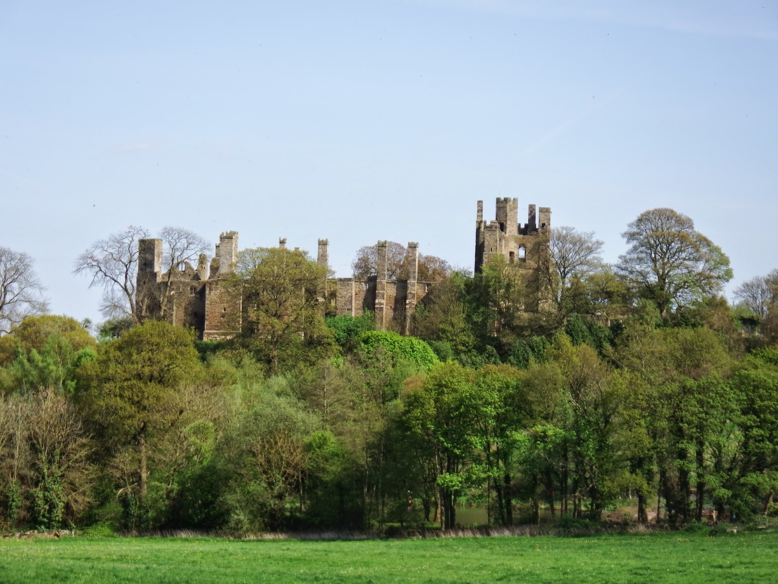 Wingfield Wandering Ash: W/C 3rd May 2014 - Wingfield Manor Tour