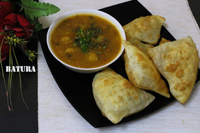 batura bhatura batoora indian breakfast recipe puri recipe