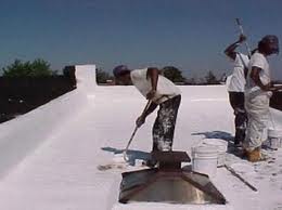 PINTA DE BLANCO PAREDES Y TECHOS AHORRA ENERGIA