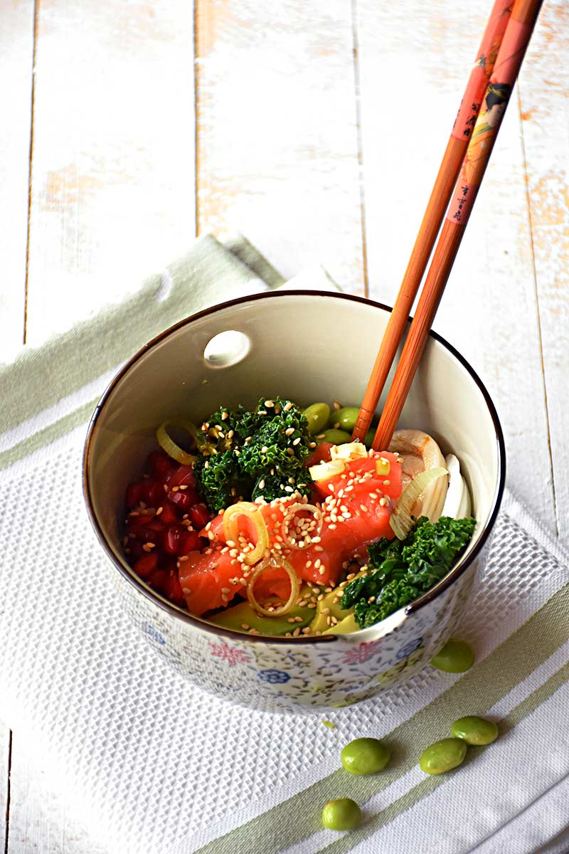 Poke bowl de quinoa con salmón — Chez Silvia