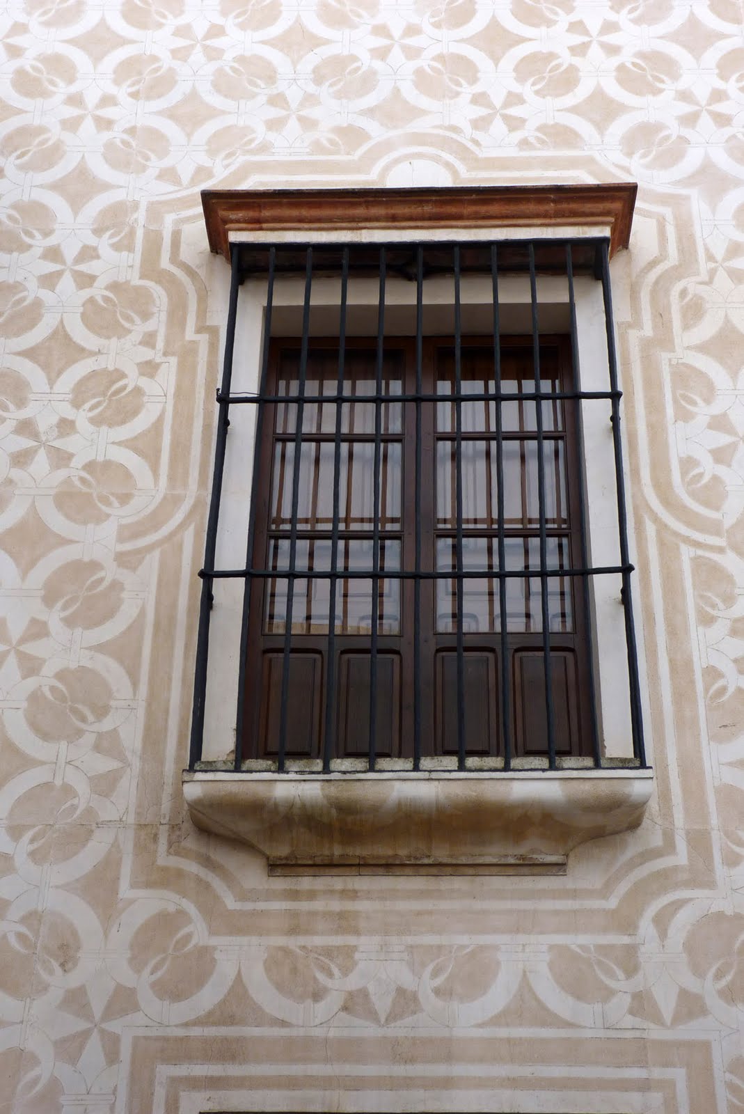 Las fotografías de Miguel Roa: Algunas puertas, ventanas y balcones de