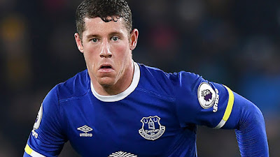    Biografi Ross Barkley        Biodata  Nama Lengkap : Ross Barkley  Nama Beken : Ross Barkley  Tempat Lahir : Wavertree, Liverpool, Inggris  Tanggal Lahir : 05-Desember-1993  Profesi : Pemain sepak bola (timnas Inggris)  Posisi : Gelandang  Tinggi Badan : 188 cm  Berat Badan : 72 kg  Agama : Kristen  Zodiak : Sagitarius  Kebangsaan : Inggris  Hobi : Olahraga  Makanan Favorit : Bir peterseli, Pudding, pasta  Minuman Favorit : Lemon tea  Warna Rambut : Cokelat  Warna Mata : Biru  Warna Kulit : Putih  Musik Favorit : Pop  Biografi  Lahir di kota Wavertree, Liverpool, Inggris, tepatnya pada tanggal 05 Desember 1993. Barkley ialah atlet profesional sepak bola yang berkebangsaan Inggris. Berat dan tingginya mencapai 72 kg / 188 cm. Dia berposisi sebagai pemain gelandang dari tim sepak bola Everton. Dan Barkley juga salah satu dari pemain sepak bola tim nasional Inggris ketika ini. Baca juga : Biodata Raheem Sterling Lengkap, Gelandang sayap Timnas Inggris  Pemain sepak bola Ross Barkley ini terbilang masih gres merintis karirnya, karena namanya di liga domestik belum begitu bersinar ibarat rekan-rekan satu tim di Inggris-nya. Barkley mengawalinya dari tim muda Everton selama 2005-2010, kemudian karirnya eksklusif naik ke tingkat profesional bersama tim sepak bola Everton semenjak tahun 2010. Ia juga sempat menjadi pemain perlindungan dari Everton untuk Sheffield Wednesday dan juga Leeds United.  Nama Ross Barkley cukup mendominasi di tingkat usia tim nasional Inggris. Barkley sendiri telah mencatatkan dirinya pernah bergabung di timnas U-16 selama 2008-2009, dan pernah juga bergabung di timnas U-17 selama 2009-2010, kemudian pernah bergabung di timnas U-1