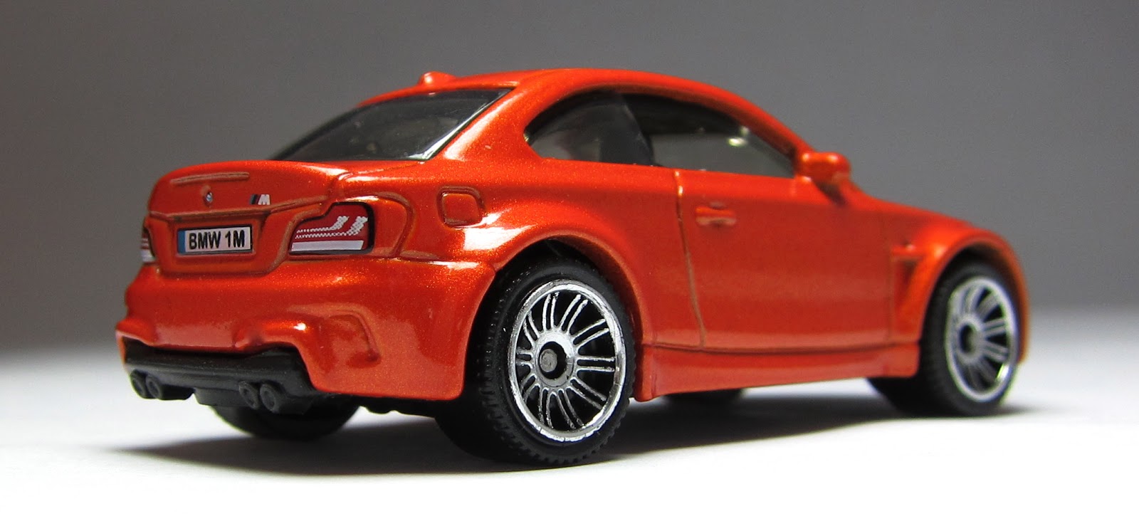 BMW 1M Orange City MBX * Matchbox 2013 