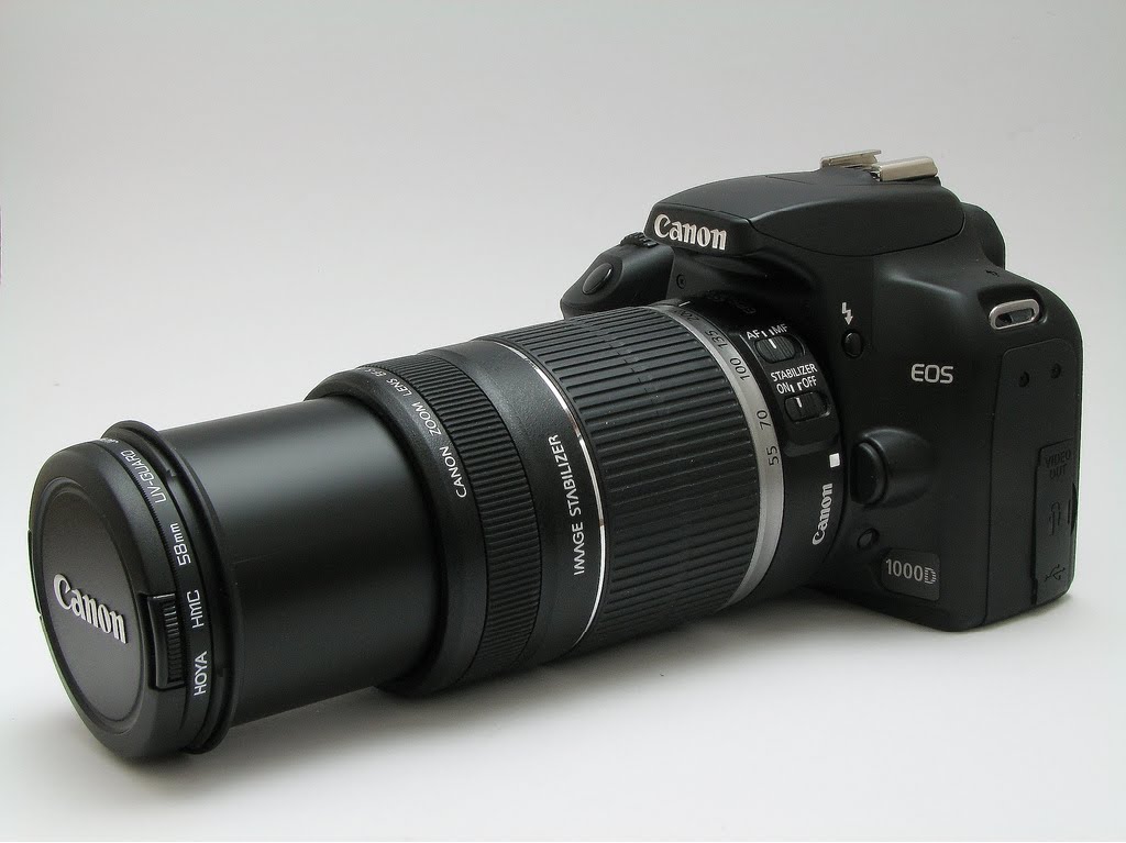 RAZI MARKETING: Canon EOS 1000D