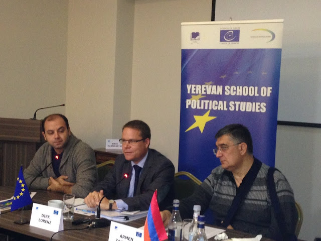 Ereván acoge conferencia sobre el diálogo entre Armenia y Turquía