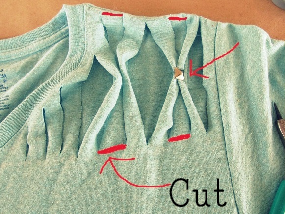 WobiSobi: No Sew, Lattice, Stud T-shirt DIY.