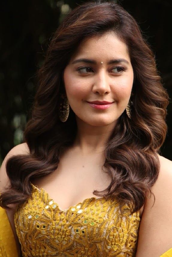 Raashi Khanna at Adanga Maru Pre-Release Event
